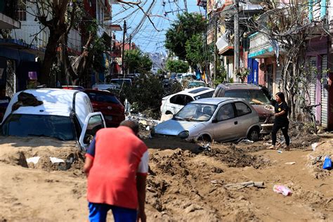 M Xico Ajusta A La Cifra De Muertos Por El Hurac N Otis Y A La De