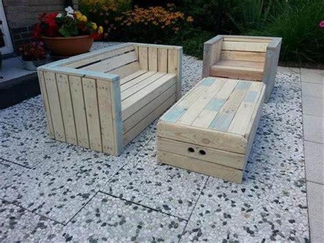 Cheap Easy Pallet Outdoor Furniture Diy To Make