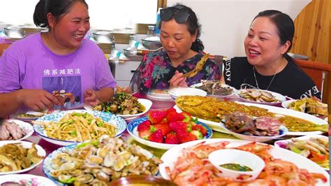 闺蜜全家来做客，公婆热情招待，胖妹做上一桌拿手菜，吃过瘾了【陈说美食】 Youtube