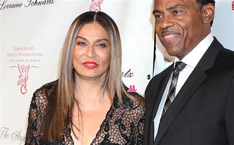 Beyonces Mom Tina Knowles Gets Married Again Ties The Knot With