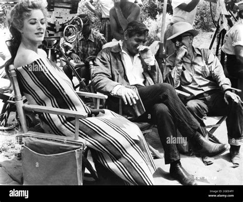 Eleanor Parker Clark Gable And Director Raoul Walsh On Set Location