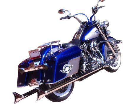 V Twin News Create Your Own Softail Bagger