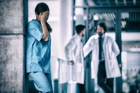 How To Deal With Toxic Coworkers Nurse Advisor Magazine