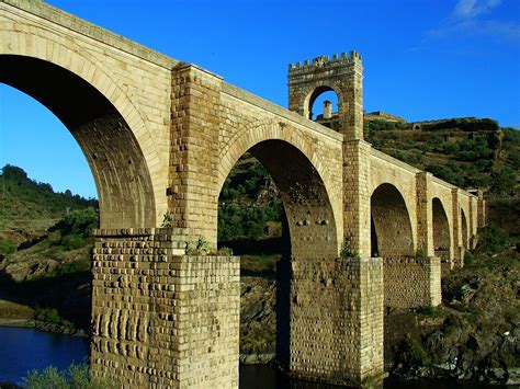 Puente Romano De Alc Ntara Turismo C Ceres