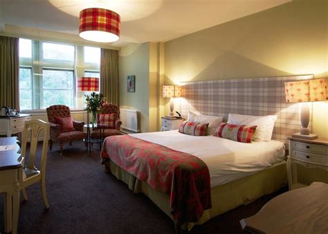 The 10 Best Cheap Hotels in Edinburgh, Scotland