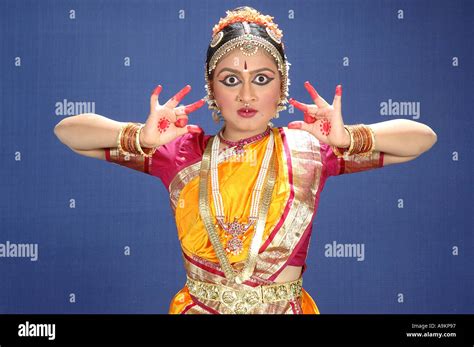 Bharata Natyam Bharatnatyam Indian Classical Dance Woman 59 Off