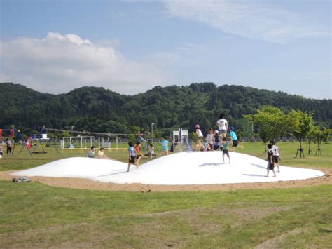 新青森県総合運動公園は子供とアスレチックやスポーツも楽しめる施設│みんなのじもと