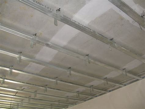 Расстояние между профилями для гипсокартона на потолке и стенах