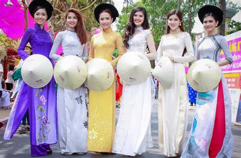 Ao Dai Vietnamese Traditional Dress