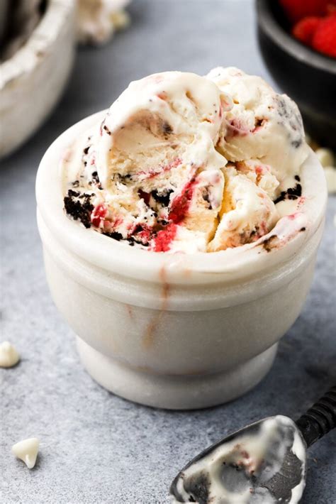 White Chocolate Raspberry Ice Cream Baran Bakery