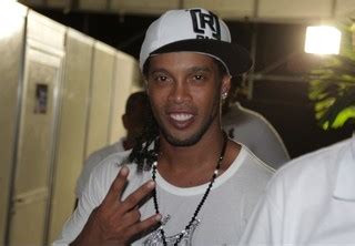 Ego Ronaldinho Ga Cho Paga Taxa E Camarote Liberado Em Salvador