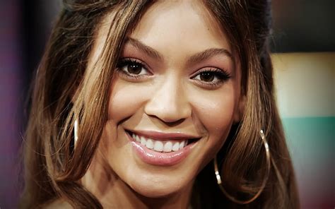 Hd Wallpaper Beyonce Knowles Happy Celebrity Actress Gorgeous