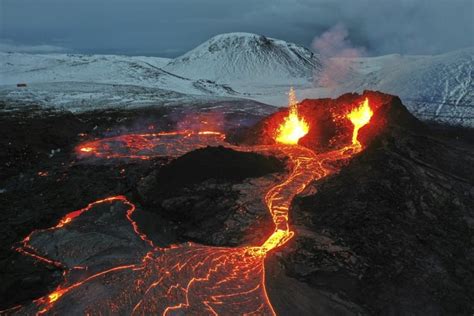 La Erupci N Volc Nica En Islandia Se Amplia Con Nueva Expulsi N De Lava