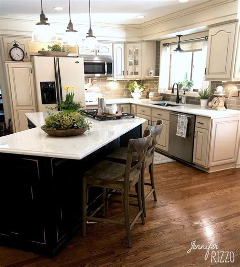 Antique White Kitchen Cabinets With Dark Floors | Floor Roma