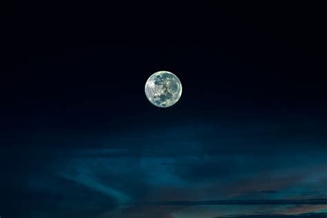 Where And How To Best View The Rare Supermoon In Singapore On August 19