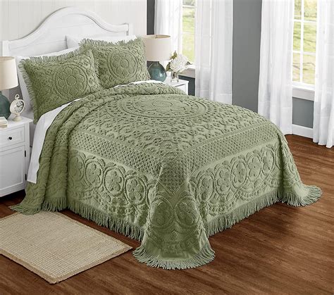 U-SHARE Emily Floral Chenille Bedspread, Soft Cotton Comforter, King ...