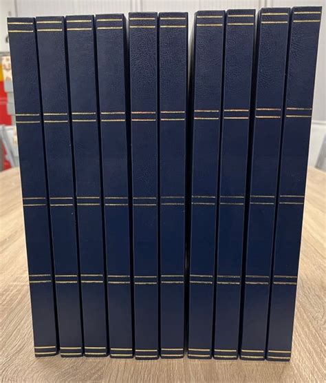 Accessories - 10 Leuchtturm stock albums with 32 white pages - Catawiki