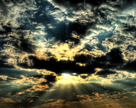 Imagen De Fondo Nubes Fotos Impresionantes Sol Foto Gratis