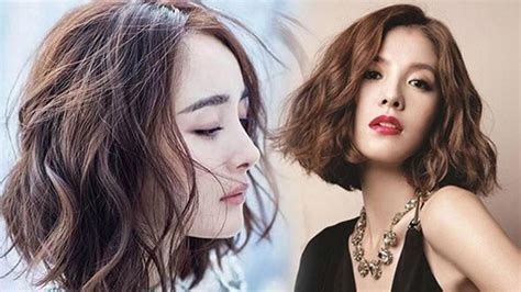 15 kiểu tóc xoăn đuôi nhẹ dài hot nhất năm 2021