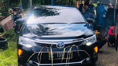 Penampakan Harga Toyota Camry Mobil Dinas Ketua Dprd Sulbar Sering