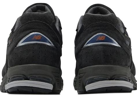 balance  gore tex charcoal beams exclusive mens trainers