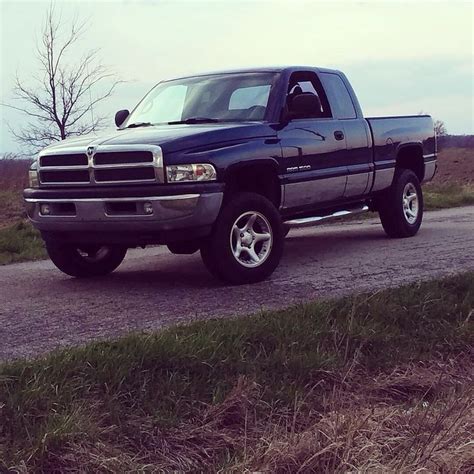 2001 Dodge Ram 1500 | 2001 dodge ram 1500, Dodge ram pickup, Dodge trucks