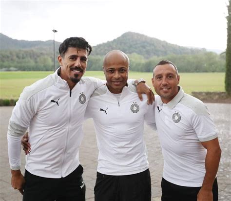 VIDEO: Andre Ayew And Al Sadd Teammates Celebrate Santi Carzola's 37th ...