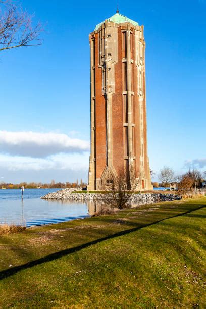 20+ Aalsmeer Monument Lake Netherlands Stock Photos, Pictures & Royalty ...