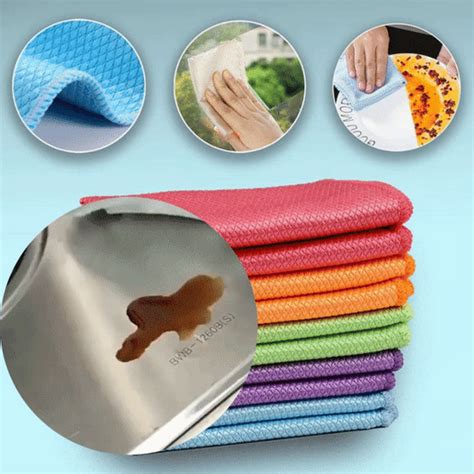 several different types of cleaning cloths