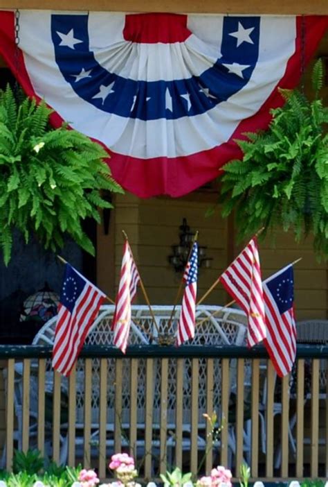 33 Front Porch Decorating Ideas For The 4th Of July