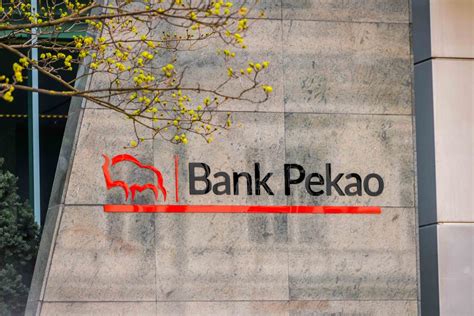 Bank Pekao Wprowadza Ksi Gowo Z Ubrem Dziennik