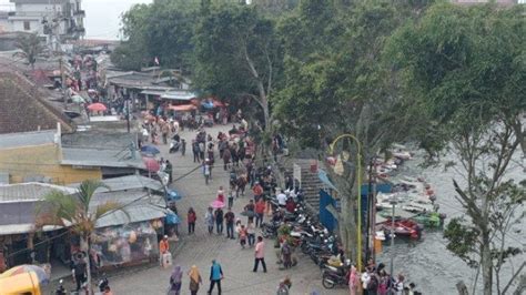 Wisatawan Diprediksi Penuhi Telaga Sarangan Saat Libur Nataru Ini