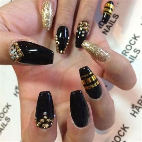 Glamorous Black And Gold Nail Designs Be Modish Gold Nail Designs Black Nail Designs Black