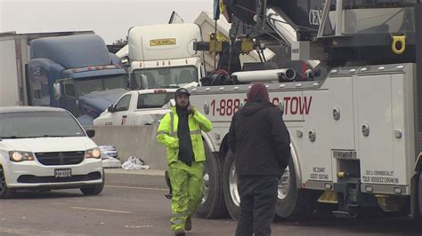 At Least 6 Killed In Pileup Crash On I 35w In Fort Worth