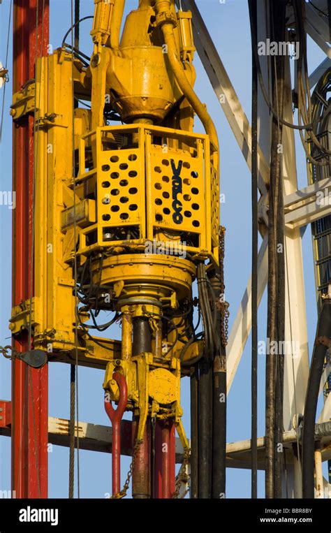 An Oil Rig Drilling Derrick Showing Detail Of The Varco Top Drive Stock