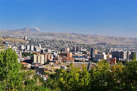 Adventurous Travels: Yerevan, Armenia - The Pink City