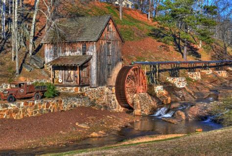 Small Towns In Rural Georgia That Are Downright Delightful Water