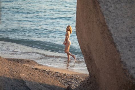 Amateur Girl L Porn Pic