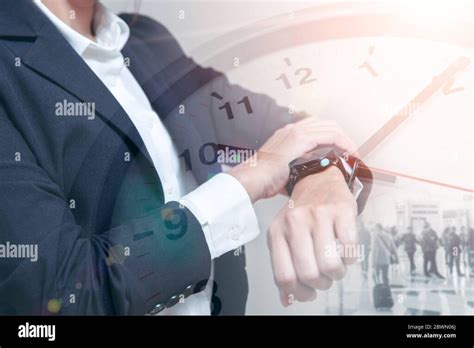 Quantas Horas O Trabalhador Tem Que Trabalhar Por Mês