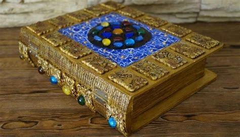 Как сделать шкатулку из книги: ТОП 10 идей