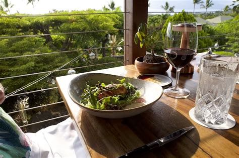 18 Best Restaurants in Maui With a Spectacular View [2022]: Map Included