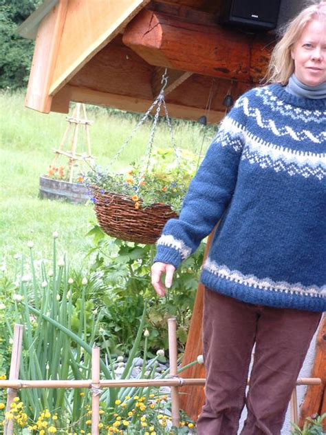 ICELANDIC SWEATER PATTERNS - FREE PATTERNS