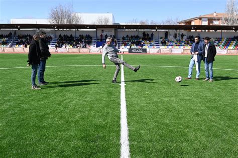 Jesús Martín inaugura el nuevo campo de fútbol de La Molineta de