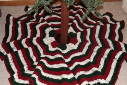 Free Crochet Christmas Tree Skirt Pattern