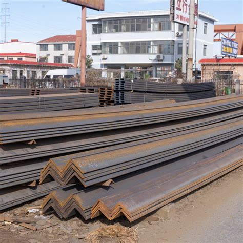 En S235jr S275jr S355jr Carbon Steel Black Angle Bar Hot Rolled Steel L Section Angle Angle