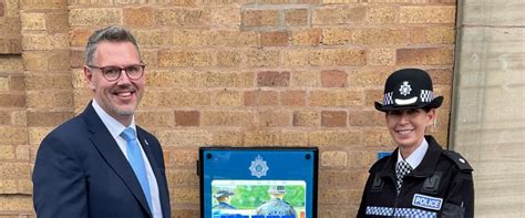 24/7 digital kiosk installed at Kidderminster police station - West ...