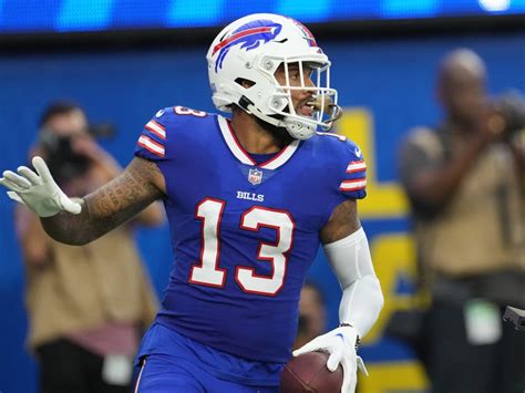 WATCH F K You Bills WR Gabe Davis Got Into A Heated NSFW Verbal