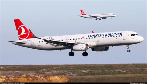 TC JSY Turkish Airlines Airbus A321 231 WL Photo By Mehmed Bekir