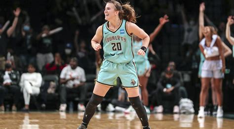 Sabrina Ionescu Becomes First WNBA Player With 30-Point Triple Double ...