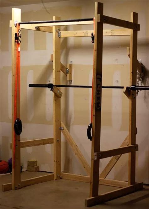 8 Ways To Build A DIY Wooden Squat Rack